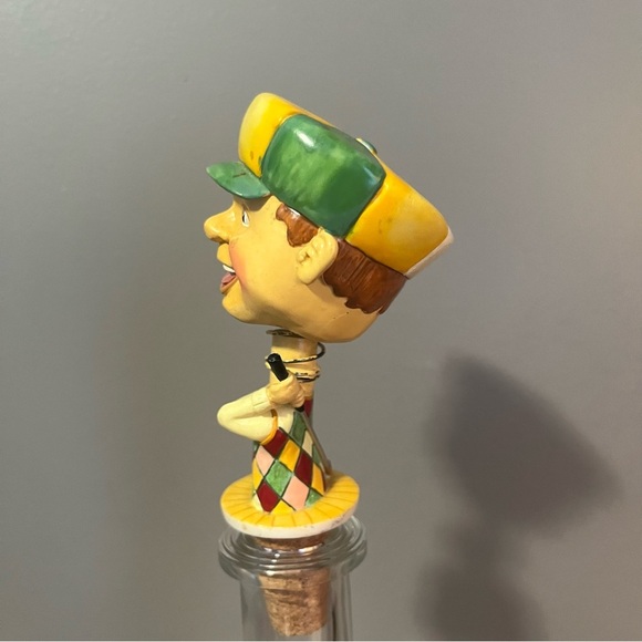 Vintage ceramic golfer bottle stopper with a bobblehead design. - Picture 5 of 7